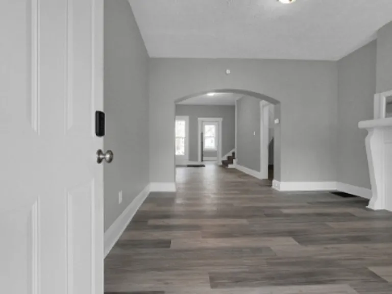 67-69 S Terrace Ave #69 — Photo 3