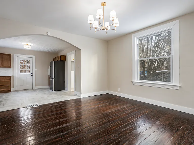 118 S Clark Ave — Photo 7