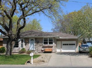 404 18th St W, Hastings, MN 55033