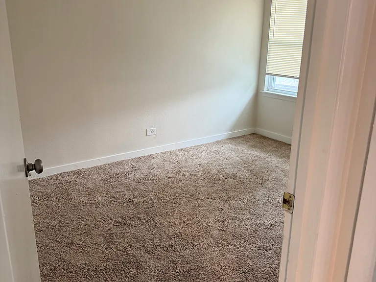1535 Contour Dr #8 — Photo 4