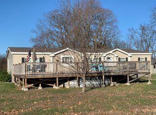 10024 Farm Road 2205, Cassville, MO 65625
