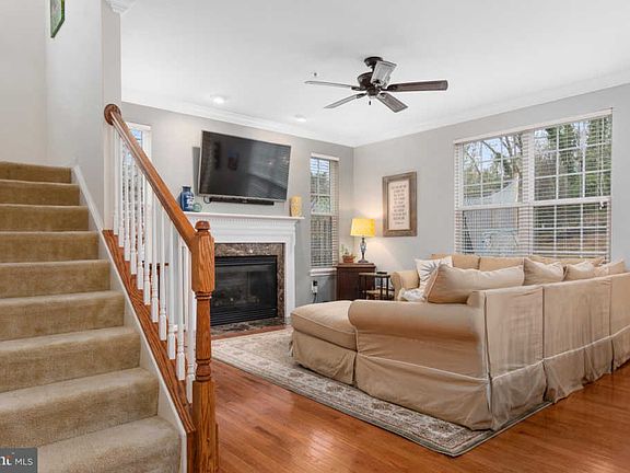 4th image of 10 Atherstone Ln
