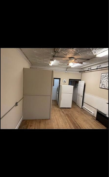2nd image of 4220 S Beaumont Ave #3