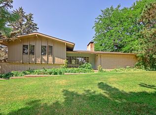 4101 Oak Ridge Rd, Crystal Lake, IL 60012