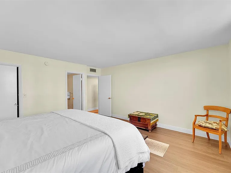 1401 S Ocean Dr #502 — Photo 24