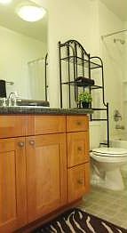 5th image of 2433 Creekside Ct