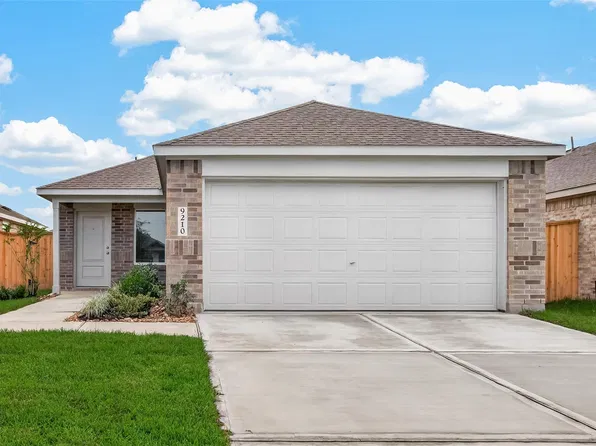 9210 Tern Pines Ln, Baytown, TX 77521