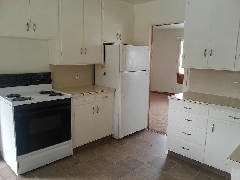 Large 2 Bedroom, 1-3/4 Bath Duplex with Attached Garage in West Loveland, CO — Photo 3