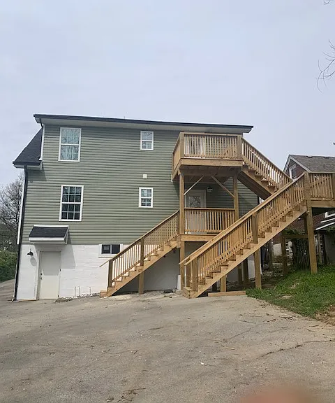 221 Langford Ct #B — Photo 6