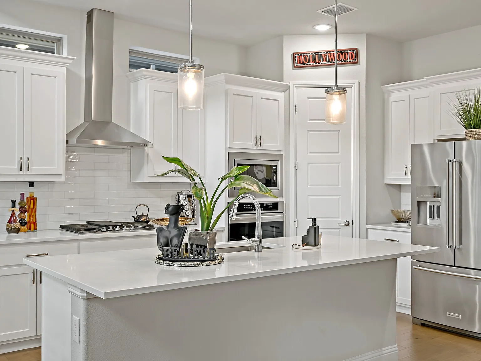 4872 Connor Pl — Photo 1