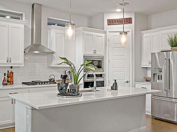 4th image of 4872 Connor Pl