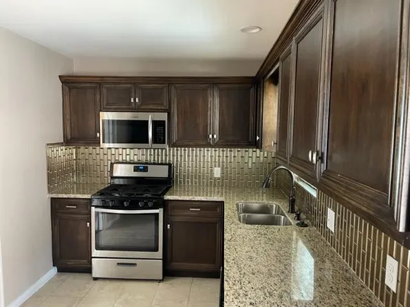 5106 Browncroft St APT 2, Houston, TX 77021