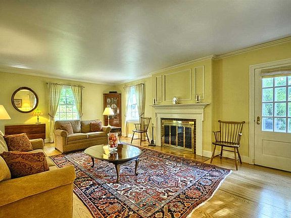 Grand LR w/Gas Burning FP