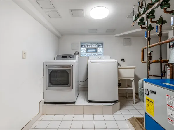 161-40 98th Street image 32 of 36