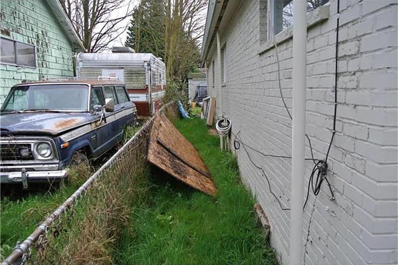 2nd image of 9040 11th Ave SW