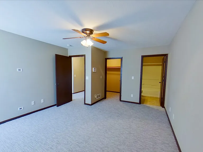 513 Brooklawn Dr — Photo 6