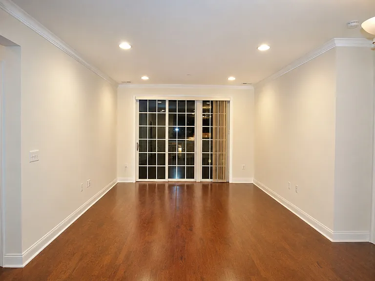 600 Commodore Ct #2620 — Photo 2