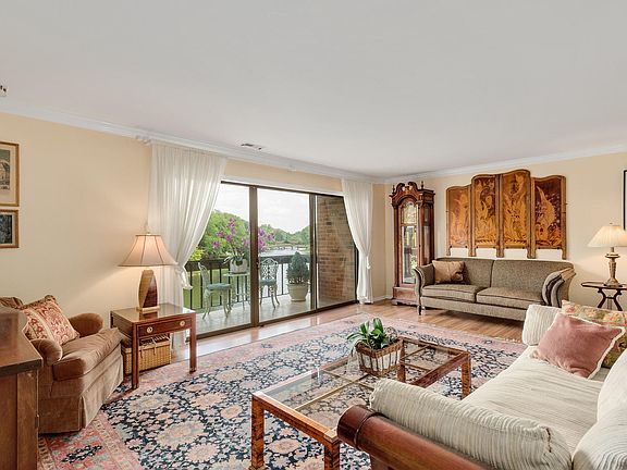 3rd image of 201 Lake Hinsdale Dr APT 203