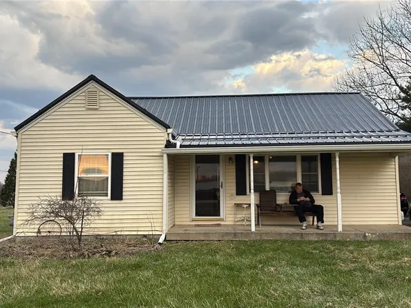 11257 N Avon Belden Rd, Grafton, OH 44044