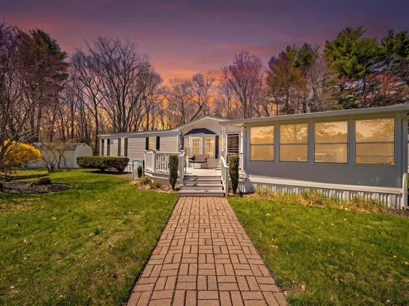 24 Granite Drive, North Hampton, NH 03862