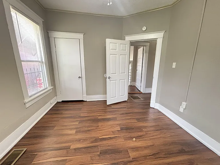 696 Decatur St — Photo 12