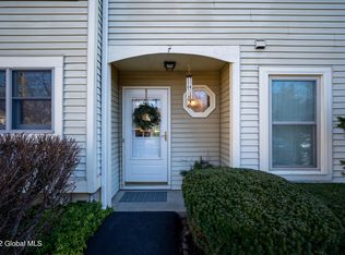 7 Freemans Way, Halfmoon, NY 12065