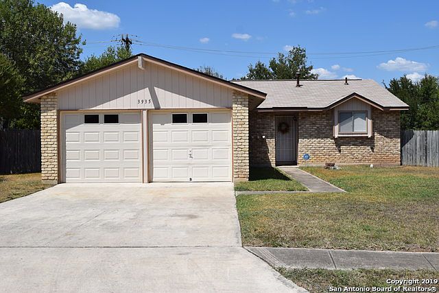 1st image of 3935 Pipers Ct