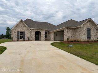 543 Patrick Farms Dr, Pearl, MS 39208