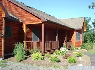 96 Old Barrington Rd, Claverack, NY 12565