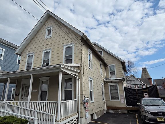 4th image of 9 Robinson St