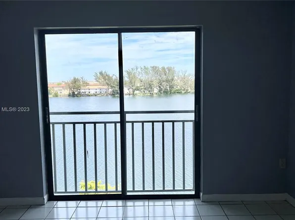 9917 W Okeechobee Rd #3-507, Hialeah Gardens, FL 33016