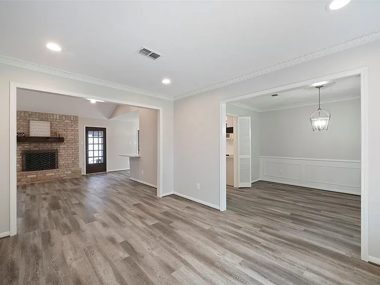 1726 Ashford Hollow Ln — Photo 8