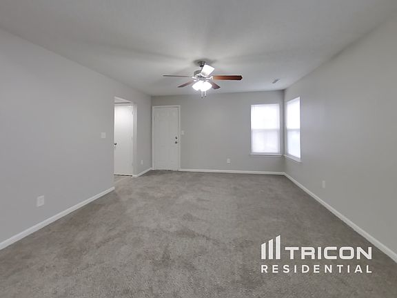2nd image of 1799 Long Lake Dr