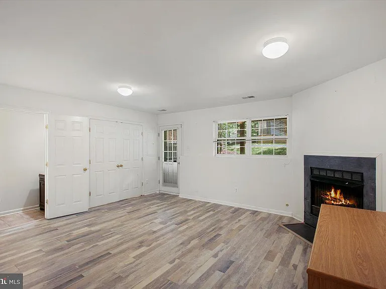 4113 Flower Box Ct — Photo 29