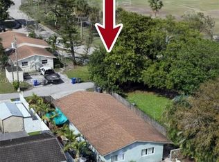 2411 Thomas St, Hollywood, FL 33020