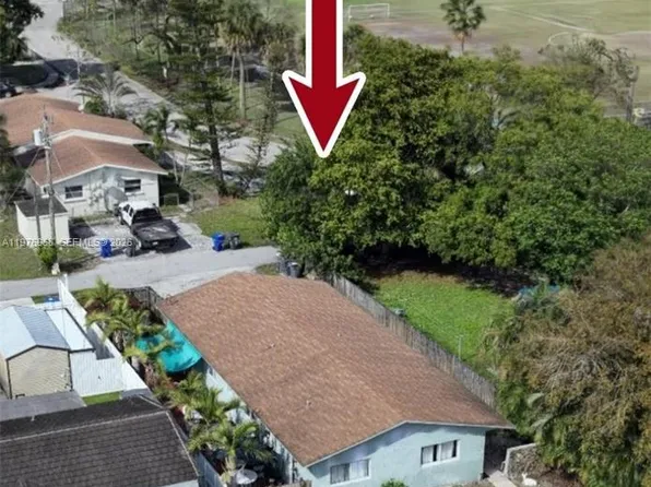 2411 Thomas St, Hollywood, FL 33020