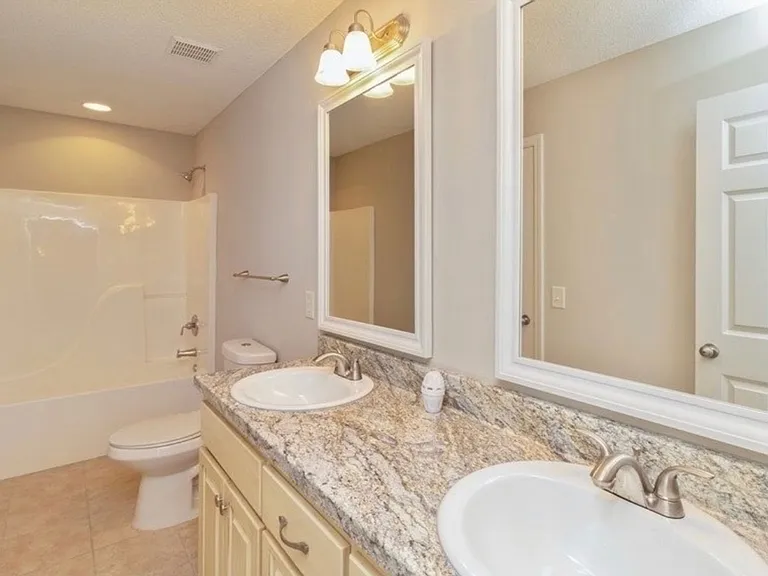 224 High Ridge Ct — Photo 21