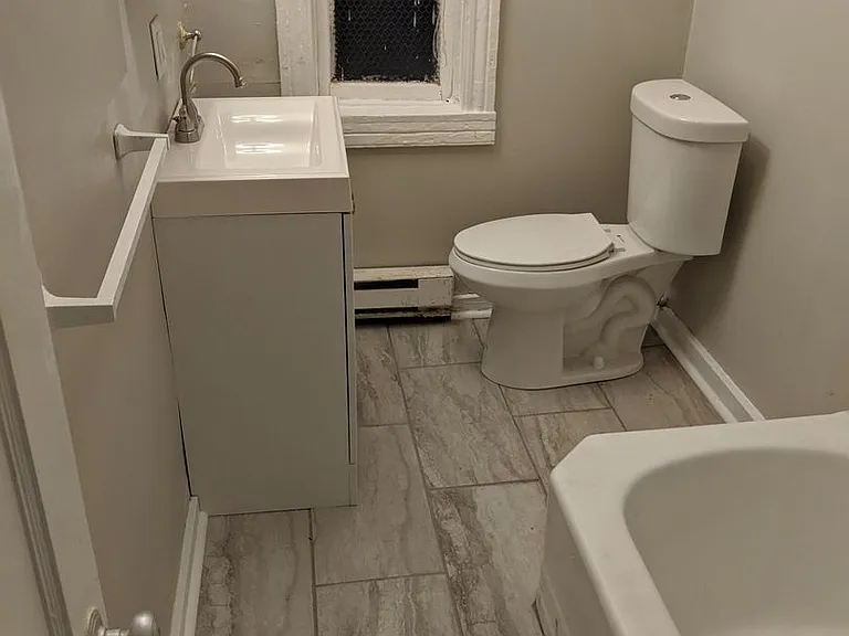 1015 Green St — Photo 8