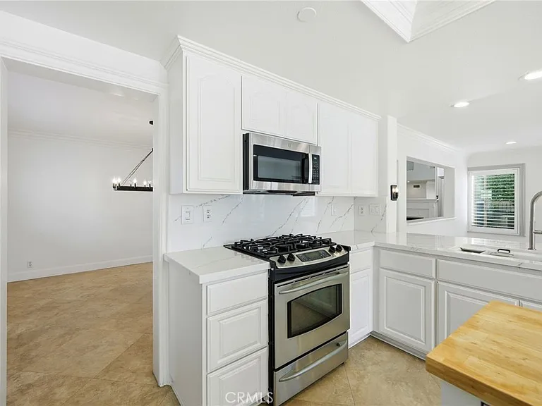 733 Avenida Azor — Photo 19