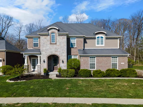 2798 W High Grove Cir, Zionsville, IN 46077