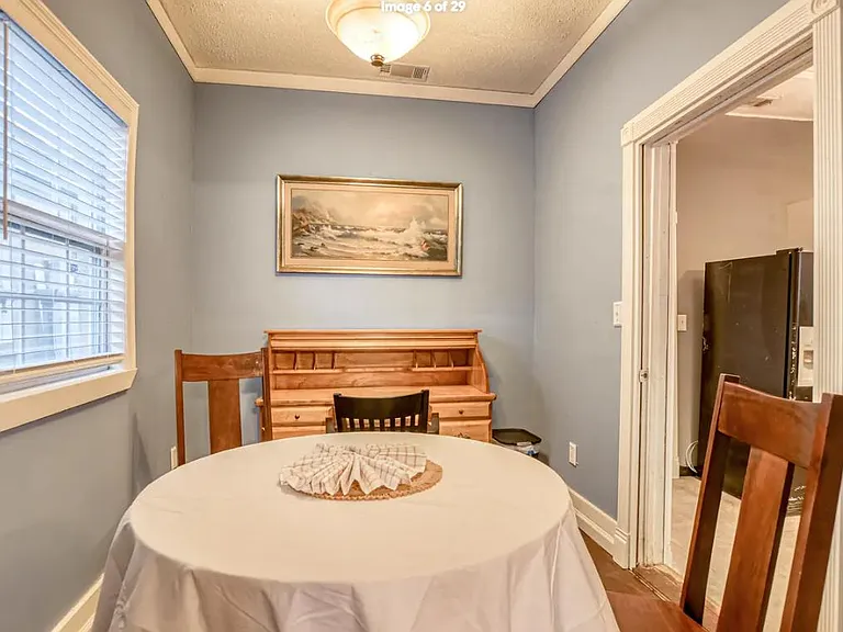 512 Nicoll St — Photo 14