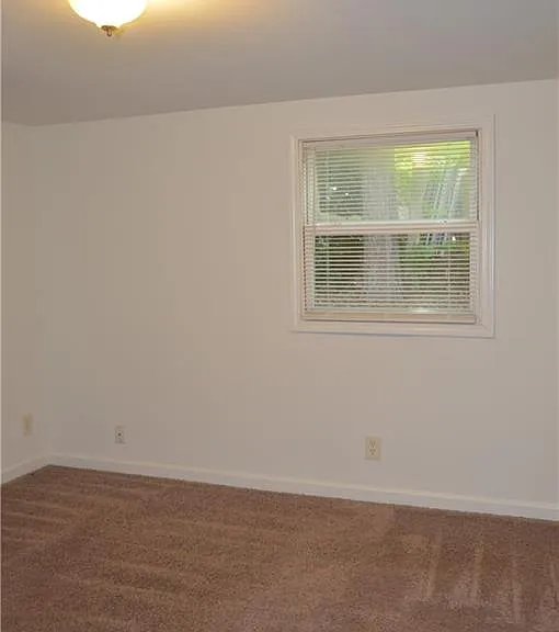 26 Main St — Photo 10