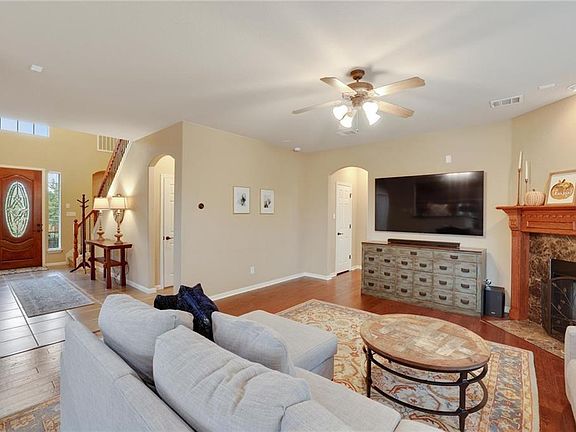 4th image of 2508 Durlston Ct