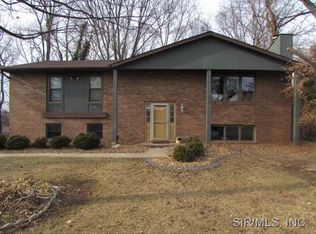 315 Westglen Dr, Glen Carbon, IL