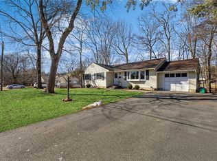 7 Henry St, New City, NY 10956