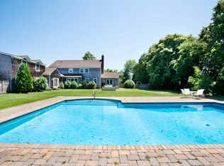 38 Oneck Rd, Westhampton Beach, NY 11978