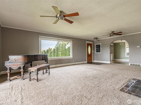 5th image of 400 Cedar Avenue S