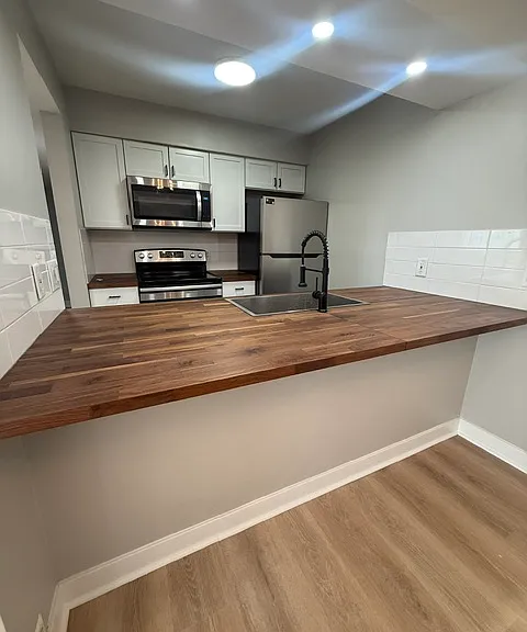 Legacy at Shoreline Apartments — Photo 13