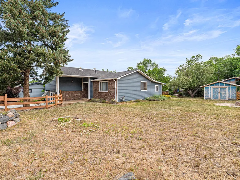 8822 S Balsam St — Photo 33