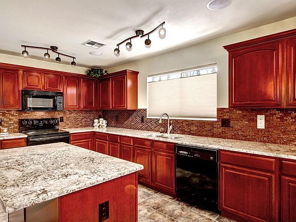 2nd image of 4940 E Butterweed Dr